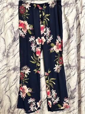 Soho New York & Company Navy Floral Wide-Leg Pants